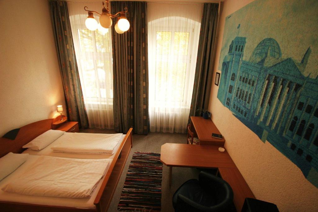 Hotel - Pension Am Schloss Bellevue Berlim Quarto foto